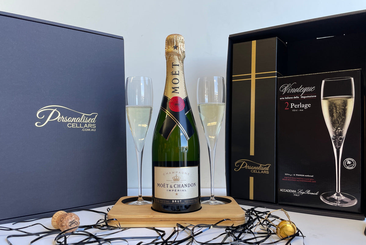 Personalised Moet &amp; Chandon Gift Hamper Pack - Box includes Presentation Stand and 2 Fine Crystal Champagne Flutes